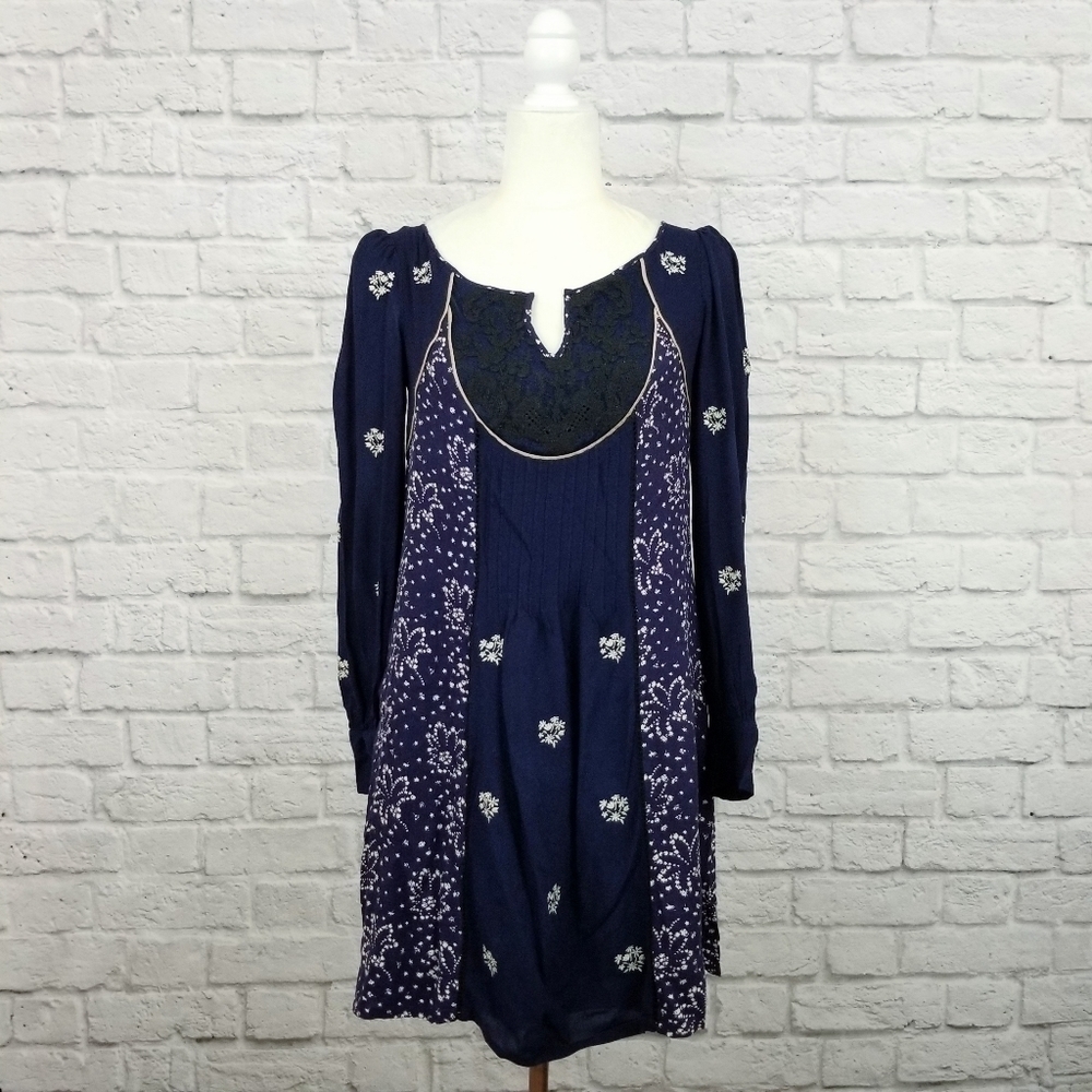 Floreat Anthro Dahlia blue floral lace long sleeve swing dress women's size 2 - Picture 2 of 9